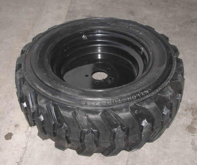 Skidsteer Tires Tubeless